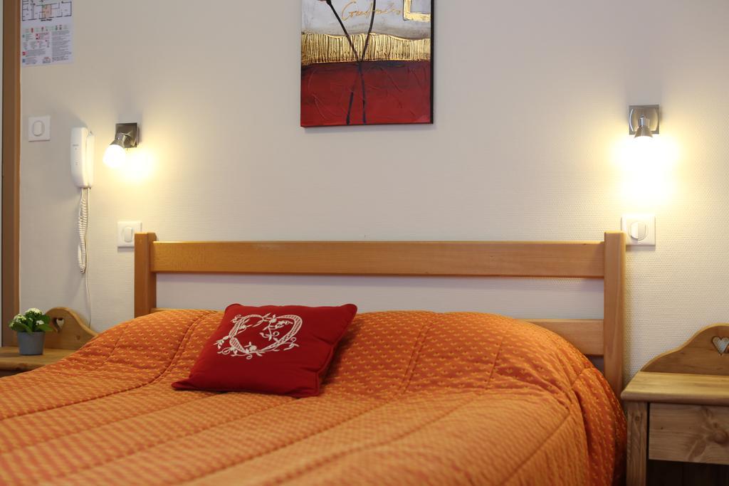 Hotel Du Centre Sergy  Chambre photo